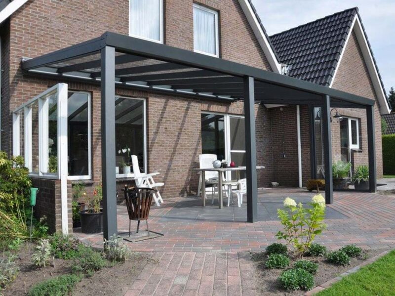 Pergola aluminium vu de coté